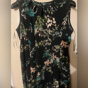 Like new sleeveless gabby skye size 16 w dress